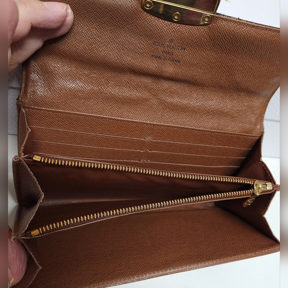 LOUIS VUITTON Sarah Etoile Monogram Quilted Wallet - Picture 14 of 16